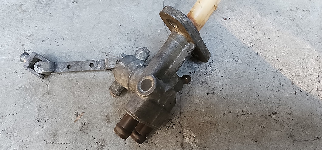 Suzuki RG500 RG400 Fuel Petcock Tap Valve
