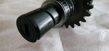 Load image into Gallery viewer, SUZUKI RG500 kick starter drive gear With Oil Pump Drive
