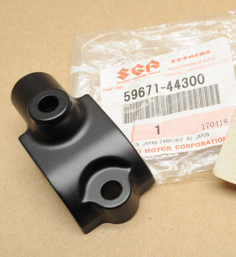 NOS Suzuki GN250 GN400 GS1100 GS1150 GS450 GS500 GS750 GS850 Holder Clamp 59671-44300