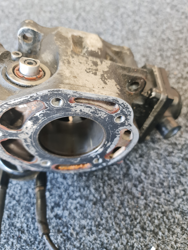 Yamaha RZ250 RD250 YPVS Cylinders Pistons and Head