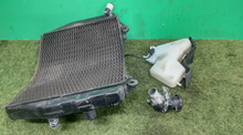 Load image into Gallery viewer, Kawasaki ZX900B ZX-9R Radiator Thermostat Reserve Tank
