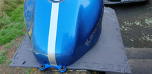 Load image into Gallery viewer, Kawasaki ZX900C1 used Fuel Tank
